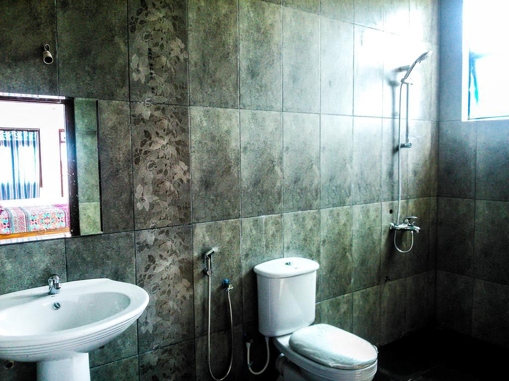 Hotel Randhi La Beach View Lounge Hikkaduwa Zewnętrze zdjęcie
